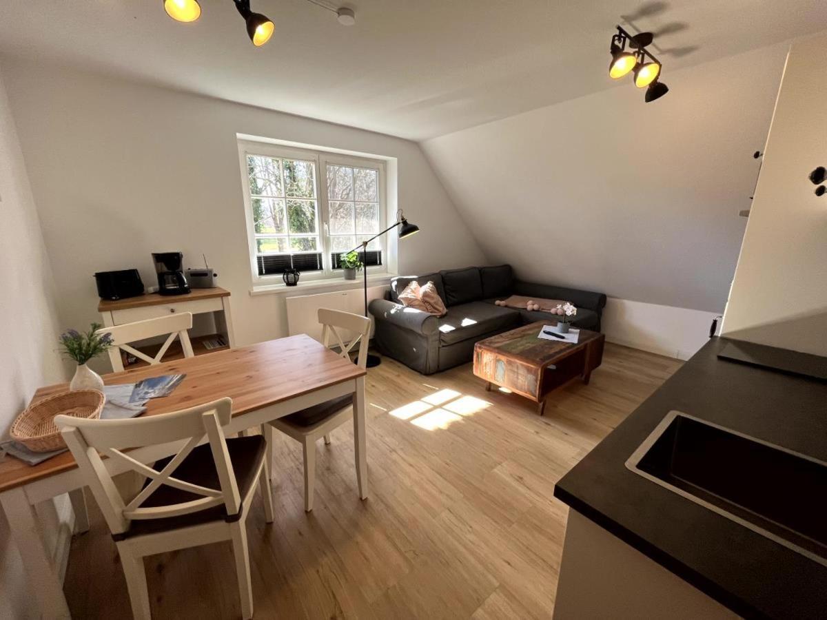 Ferienwohnung Lasse In Wieck Exteriér fotografie
