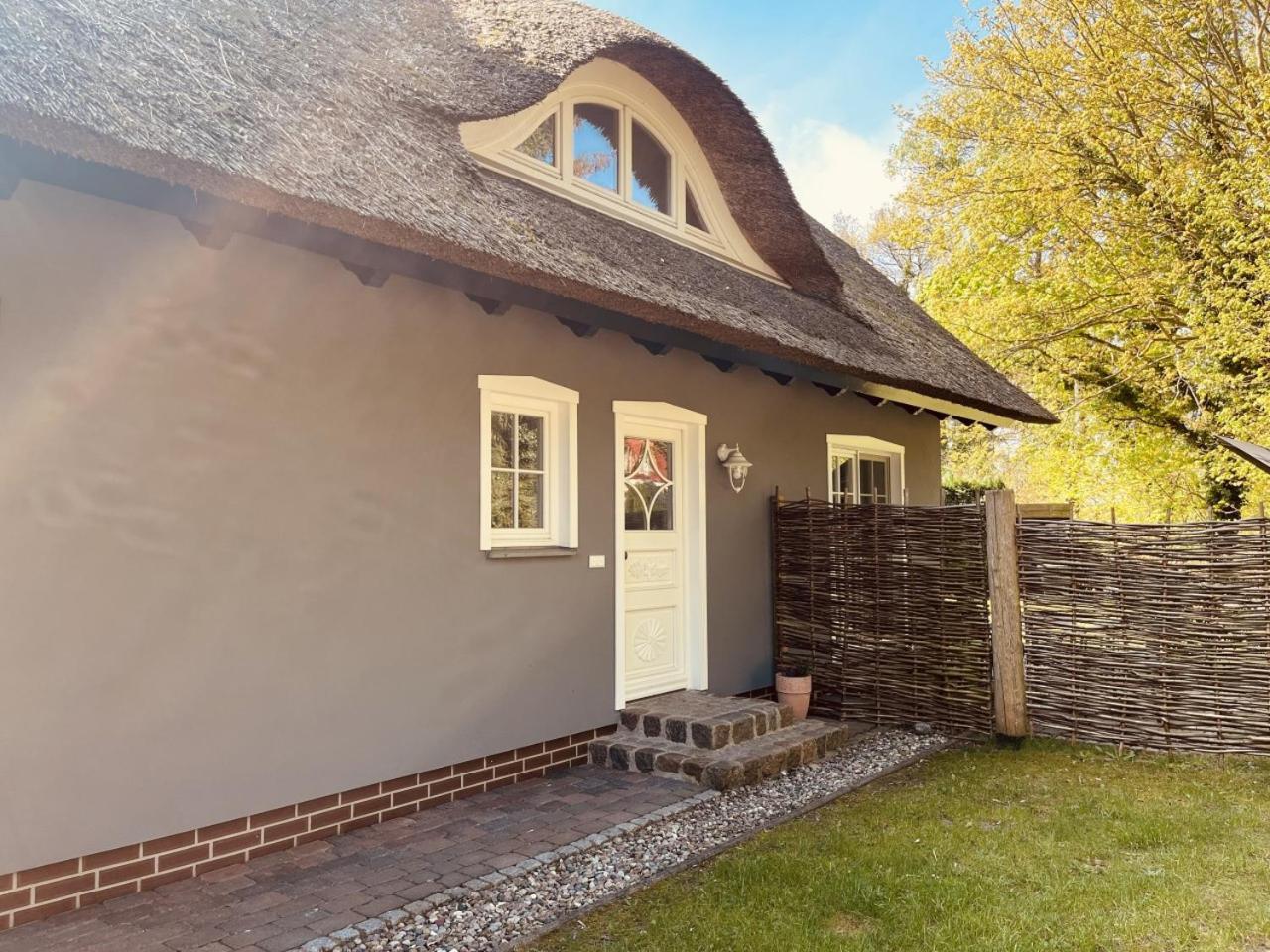 Ferienwohnung Lasse In Wieck Exteriér fotografie